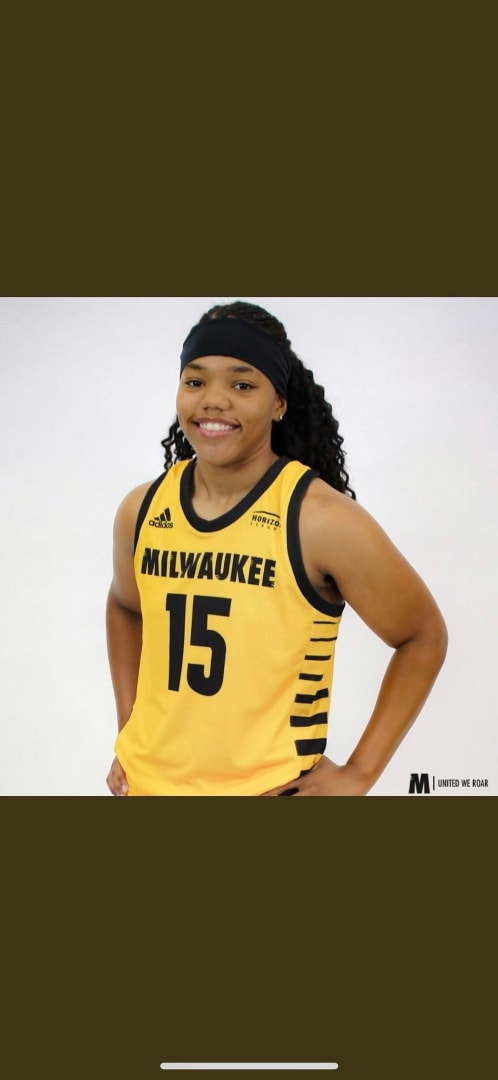 Junior Argonauts alumna Tadri in Milwaukee uniform